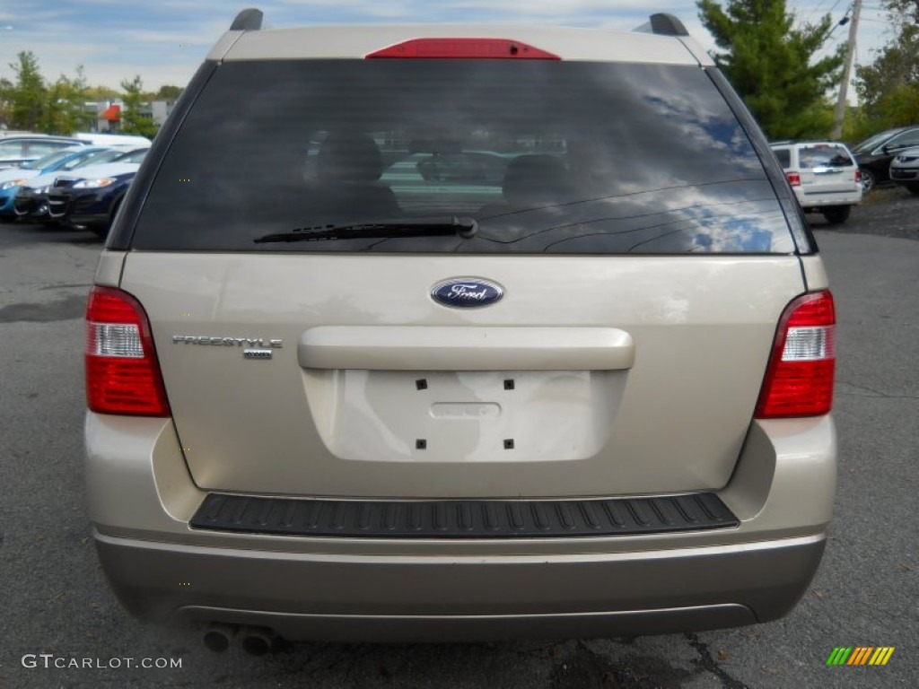 Pueblo Gold Metallic 2006 Ford Freestyle SE AWD Exterior Photo #55011993