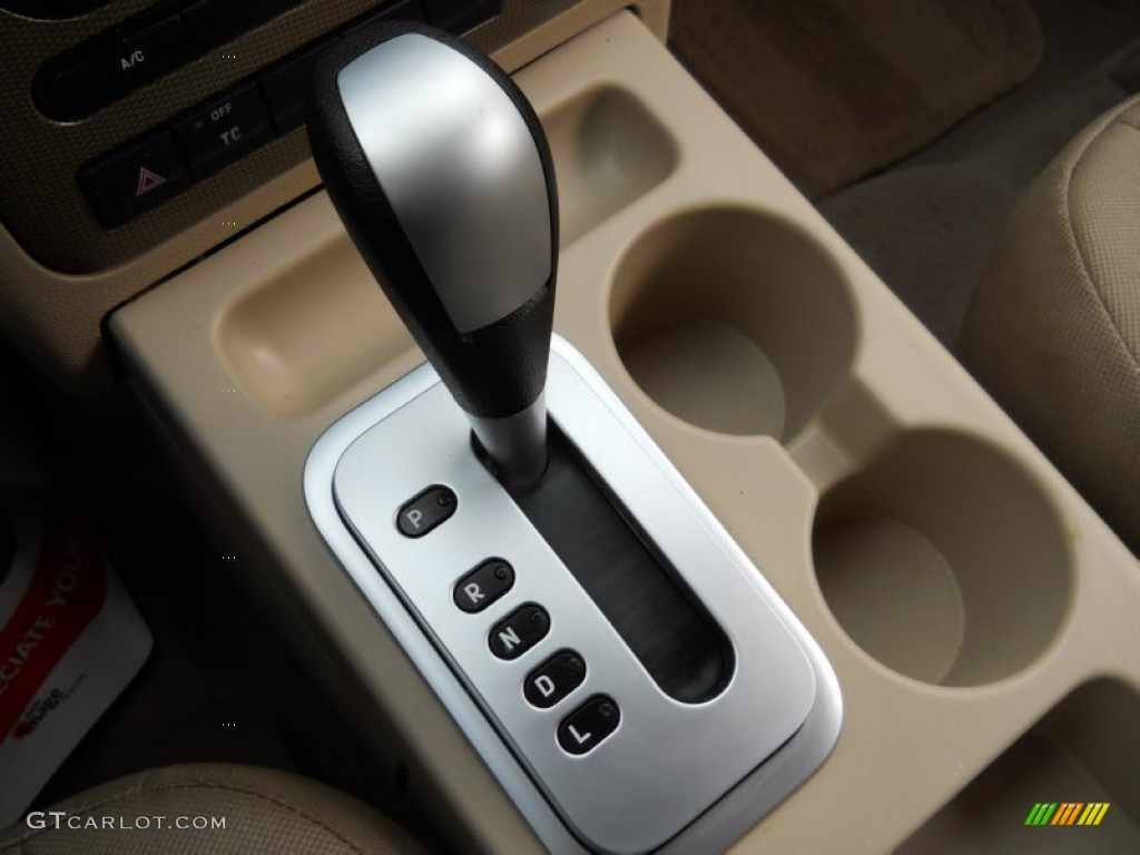 2006 Ford Freestyle SE AWD Transmission Photos