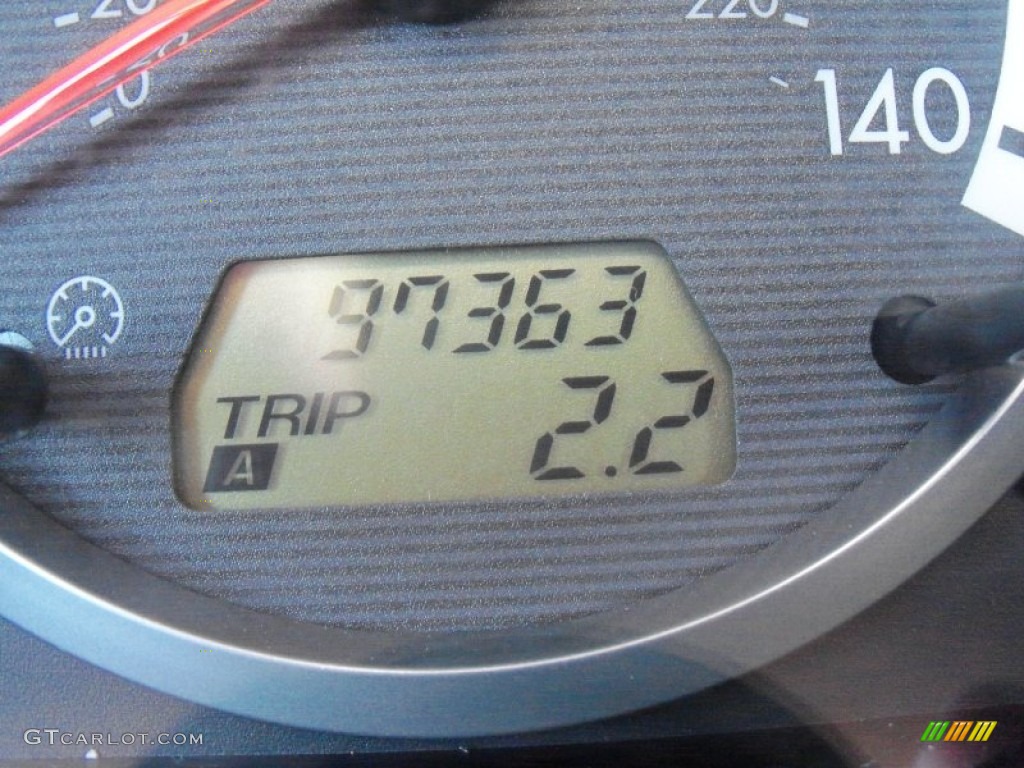 2007 MAZDA5 Touring - True Silver Metallic / Black photo #10