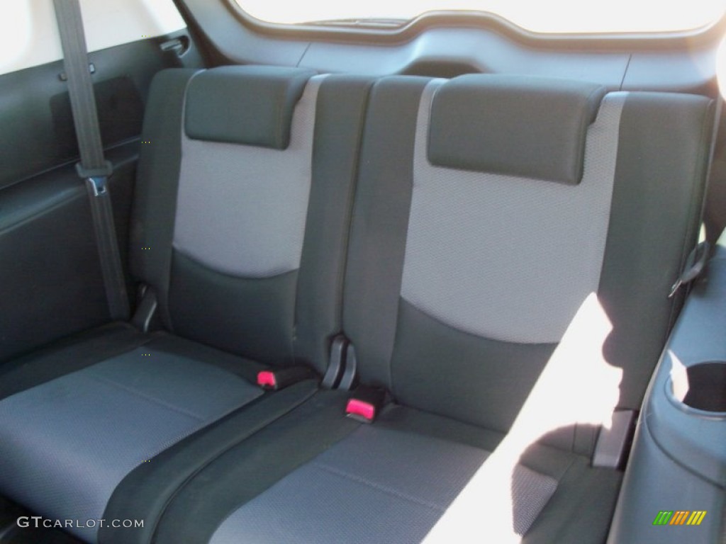 2007 MAZDA5 Touring - True Silver Metallic / Black photo #16