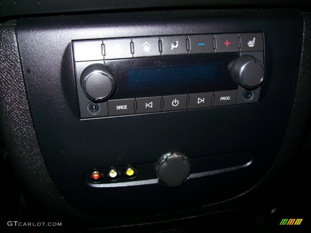 2007 Chevrolet Tahoe LTZ 4x4 Controls Photo #55016066