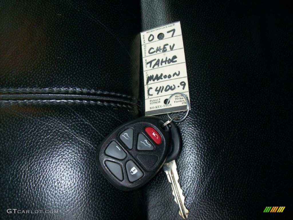 2007 Chevrolet Tahoe LTZ 4x4 Keys Photo #55016144