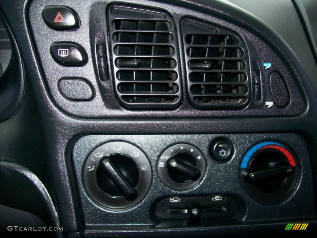 1998 Dodge Avenger ES Controls Photos