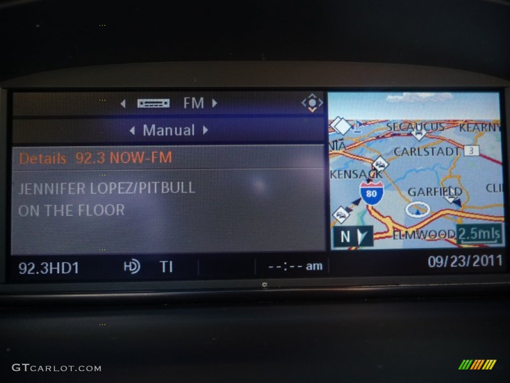 2008 BMW M5 Sedan Navigation Photos