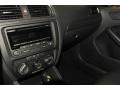 Black - Jetta SE Sedan Photo No. 11