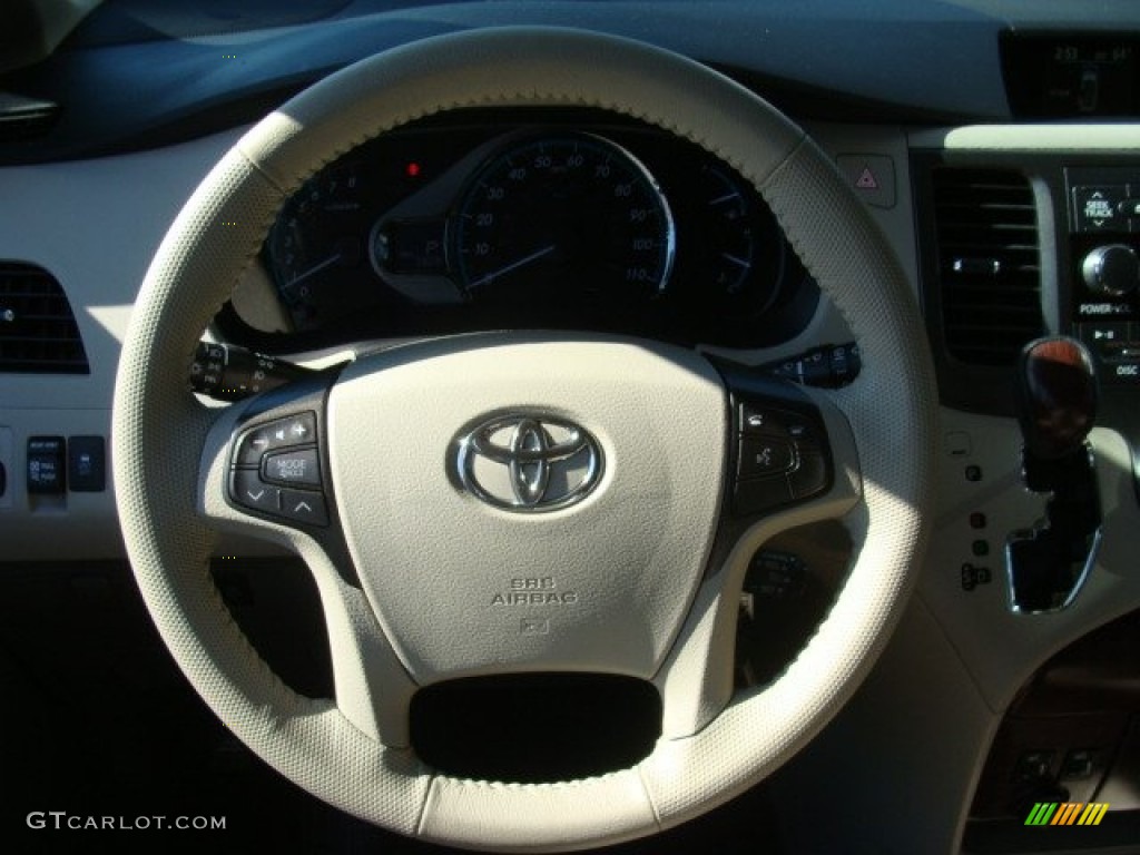 2011 Sienna XLE - Black / Light Gray photo #10