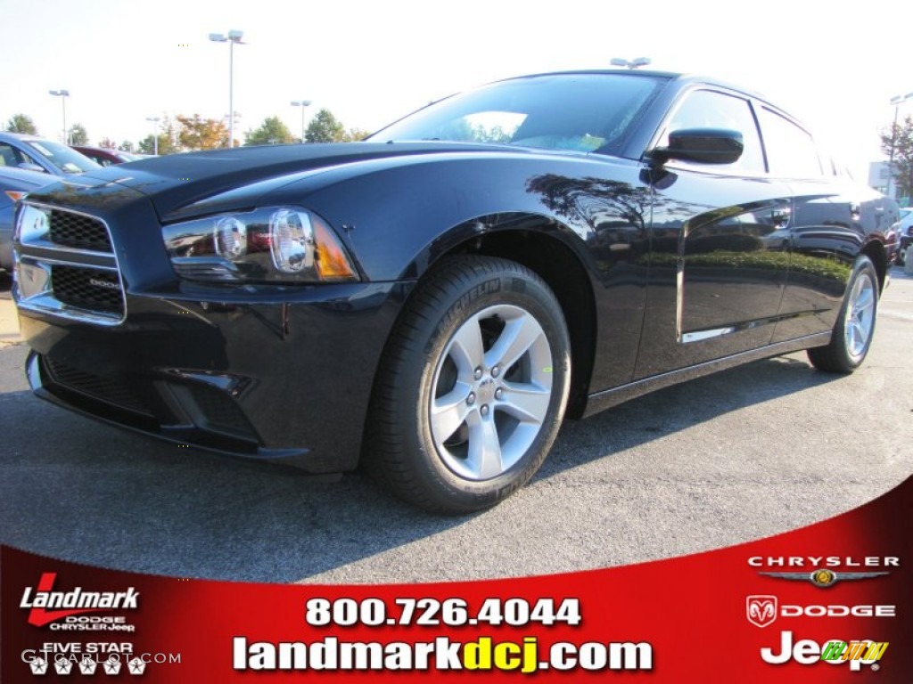 2012 Charger SE - Blackberry Pearl / Black photo #1