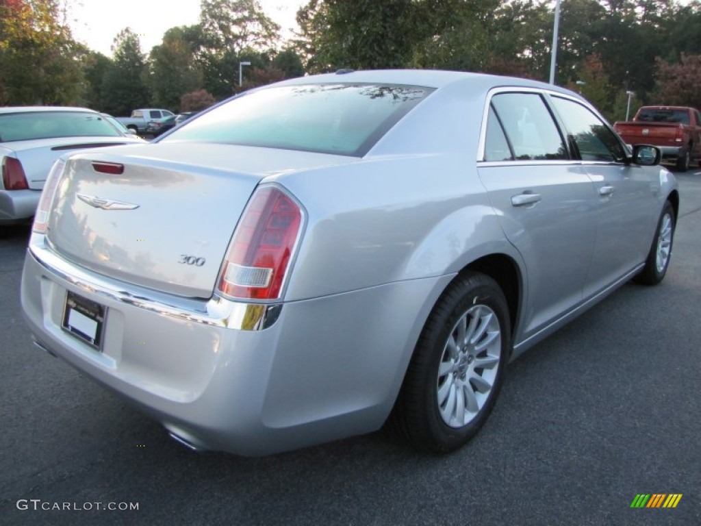 2012 300  - Bright Silver Metallic / Black photo #3