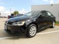 Black - Jetta SE Sedan Photo No. 3