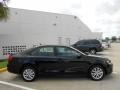 Black - Jetta SE Sedan Photo No. 8