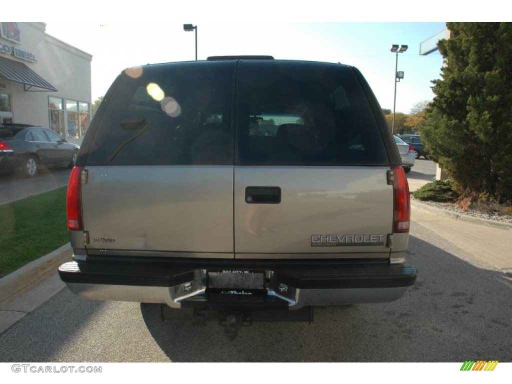 1999 Suburban K1500 LS 4x4 - Sunset Gold Metallic / Neutral photo #5