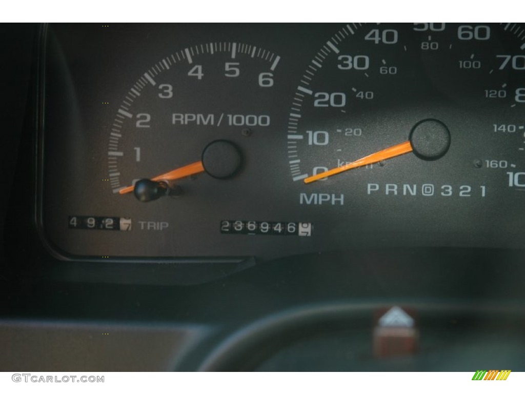 1999 Suburban K1500 LS 4x4 - Sunset Gold Metallic / Neutral photo #9
