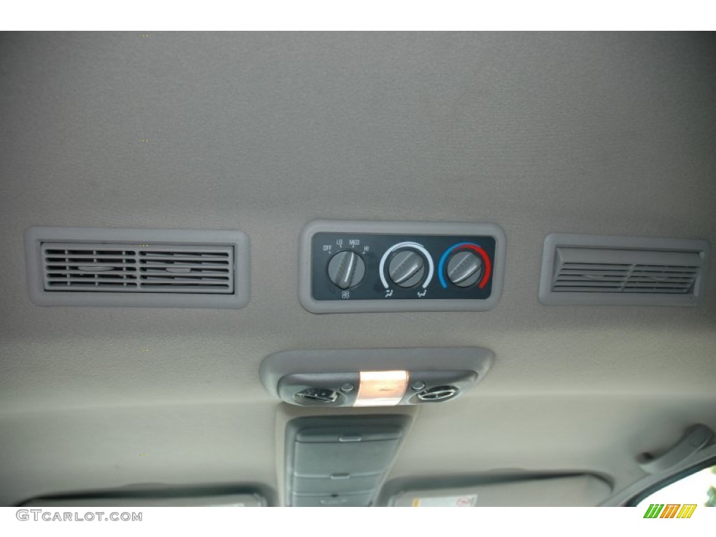 1999 Suburban K1500 LS 4x4 - Sunset Gold Metallic / Neutral photo #11