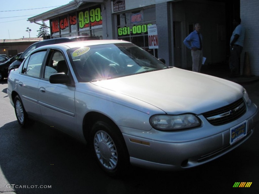 Galaxy Silver Metallic Chevrolet Malibu