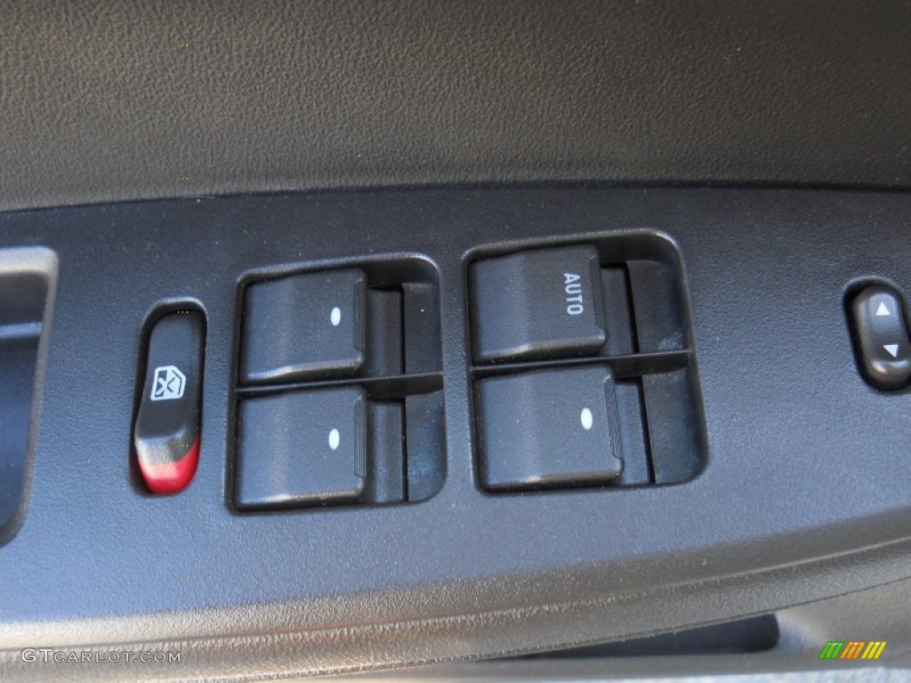 2010 Impala LS - Summit White / Gray photo #11