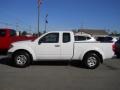 2009 Avalanche White Nissan Frontier SE King Cab  photo #10