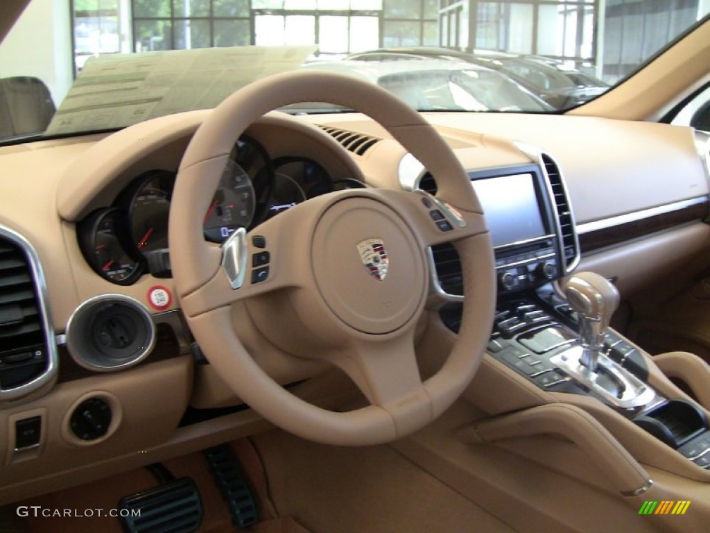 2012 Porsche Cayenne S Hybrid Luxor Beige Steering Wheel Photo #55041205