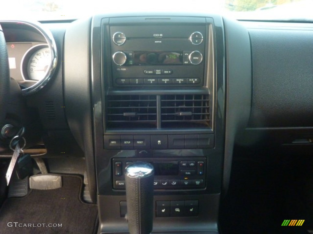 2009 Ford Explorer Sport Trac Adrenaline V8 AWD Controls Photo #55041930