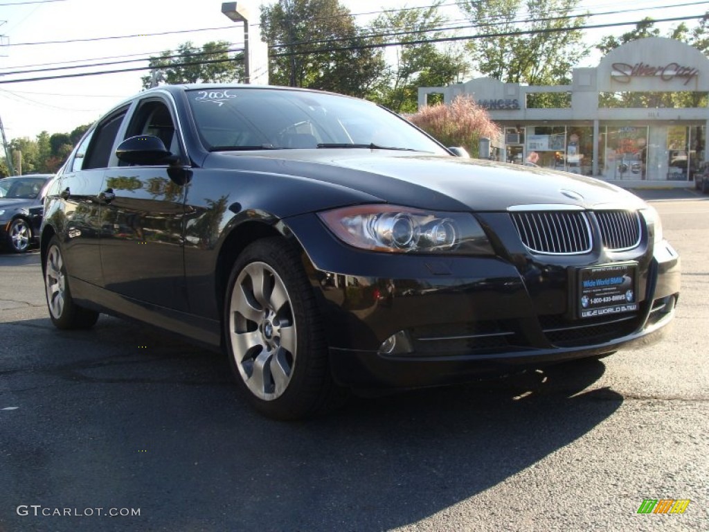 2006 3 Series 330xi Sedan - Jet Black / Black photo #3
