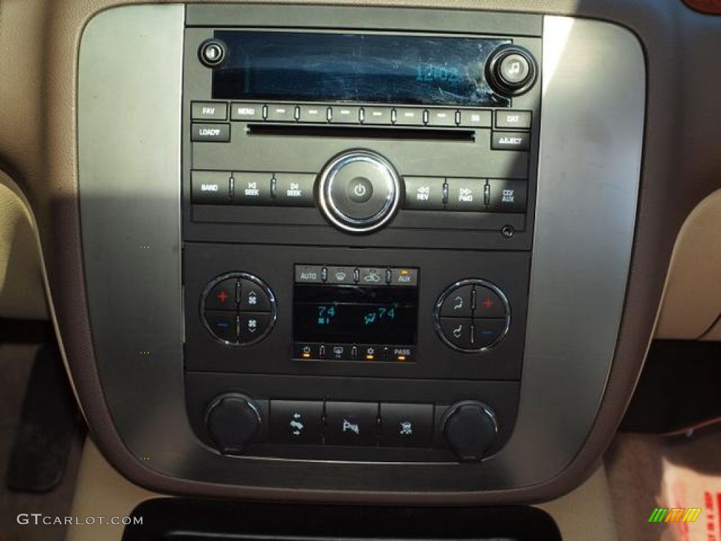 2007 GMC Yukon SLT 4x4 Audio System Photo #55046094