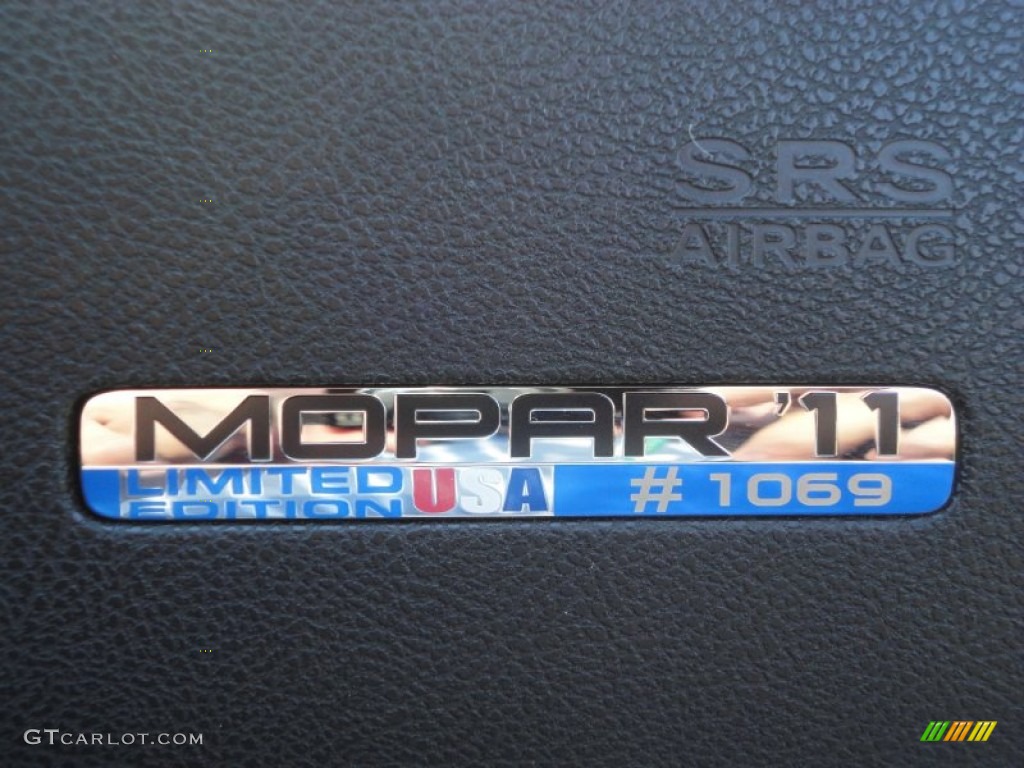 2011 Dodge Charger R/T Mopar '11 Marks and Logos Photo #55046856