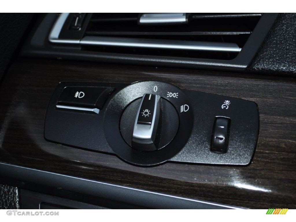 2010 BMW 7 Series 750i xDrive Sedan Controls Photo #55048626