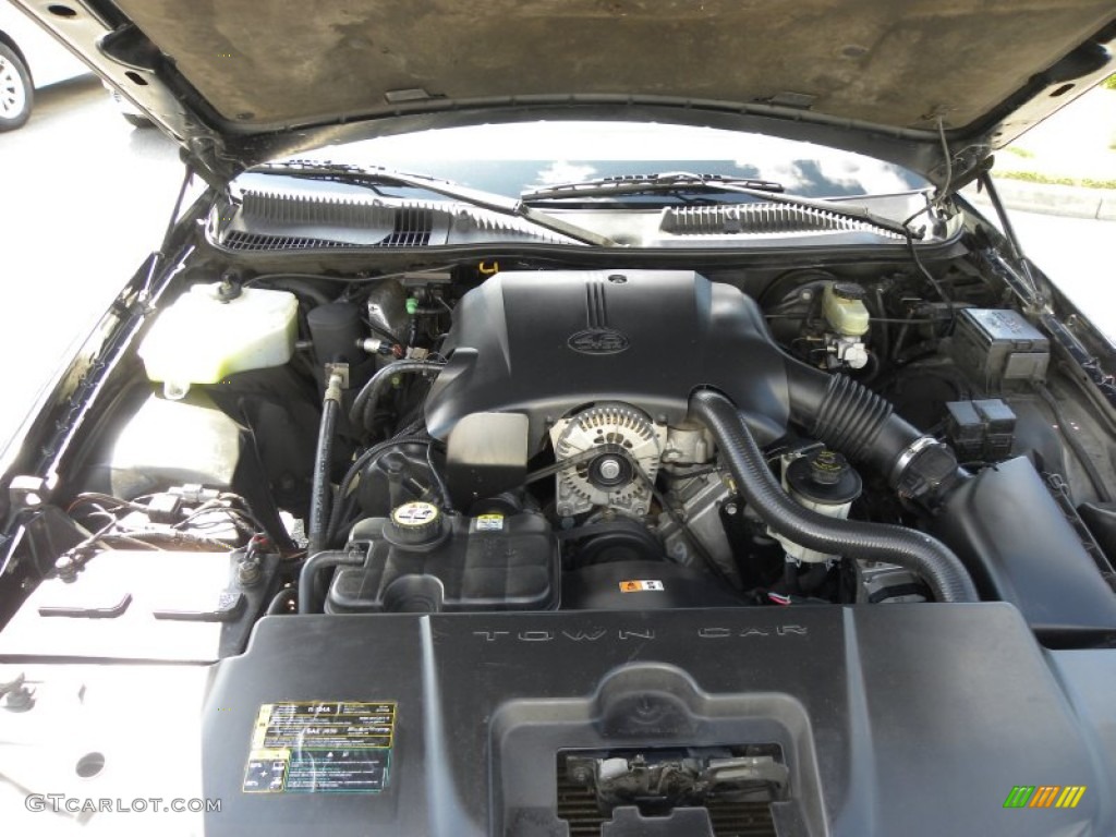2001 Lincoln Town Car Executive 4.6 Liter SOHC 16-Valve V8 Engine Photo #55050429