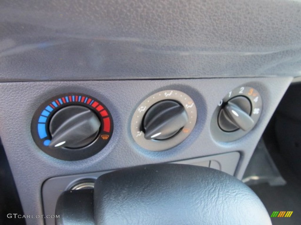 2012 Ford Transit Connect XL Van Controls Photo #55053516