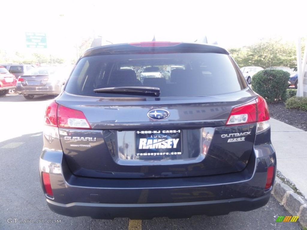 2011 Outback 2.5i Limited Wagon - Graphite Gray Metallic / Off Black photo #6