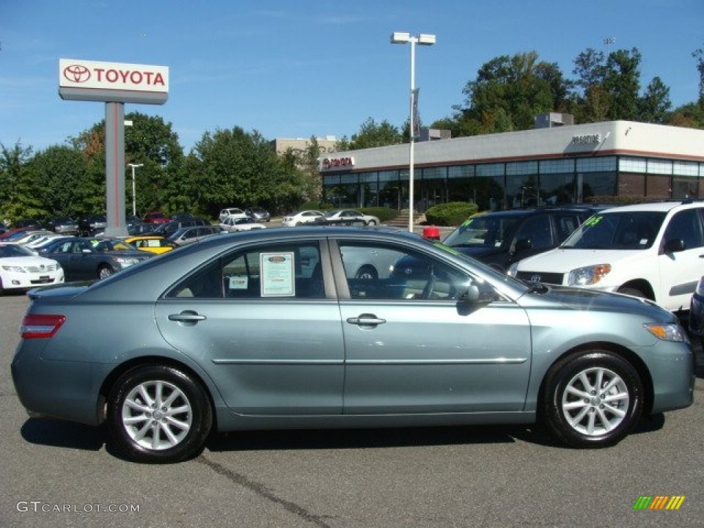 2011 Camry XLE - Aloe Green Metallic / Bisque photo #1