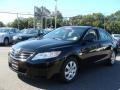 Black - Camry LE Photo No. 3