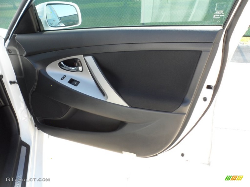 2011 Toyota Camry SE Dark Charcoal Door Panel Photo #55056657