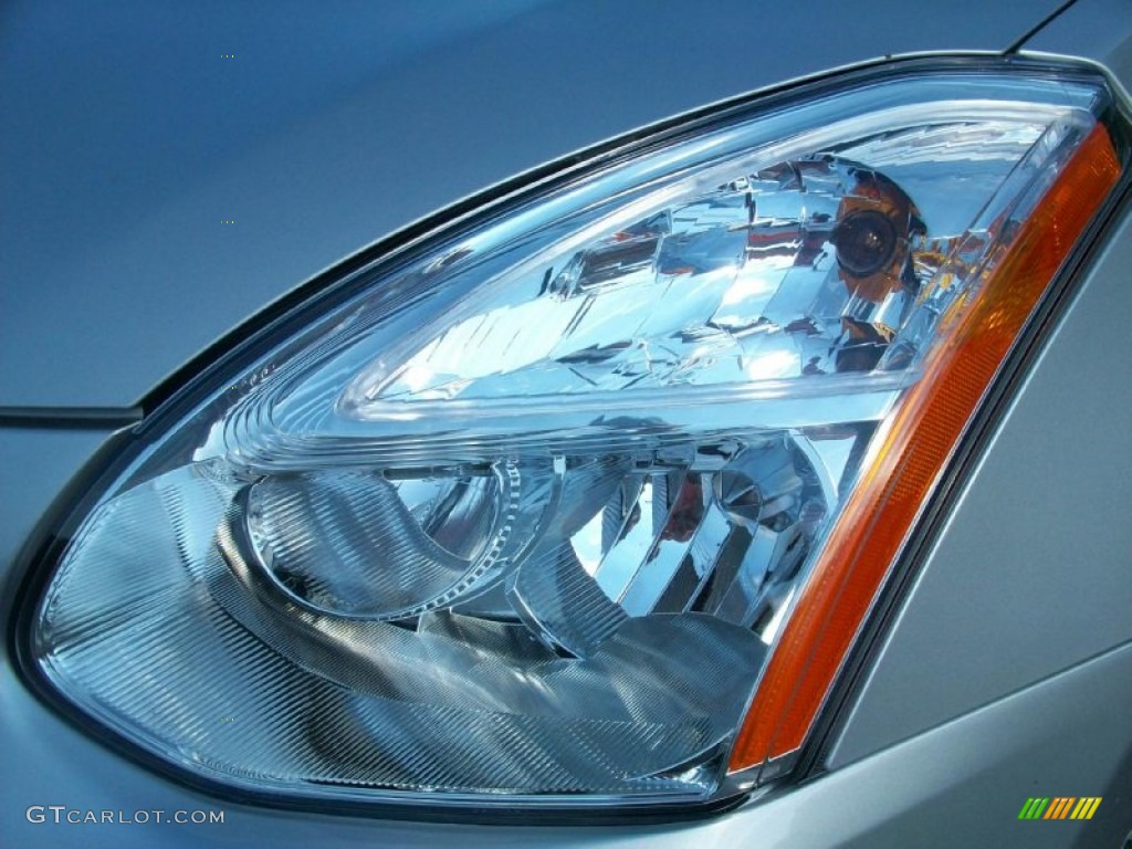 2011 Rogue S AWD - Silver Ice Metallic / Black photo #3