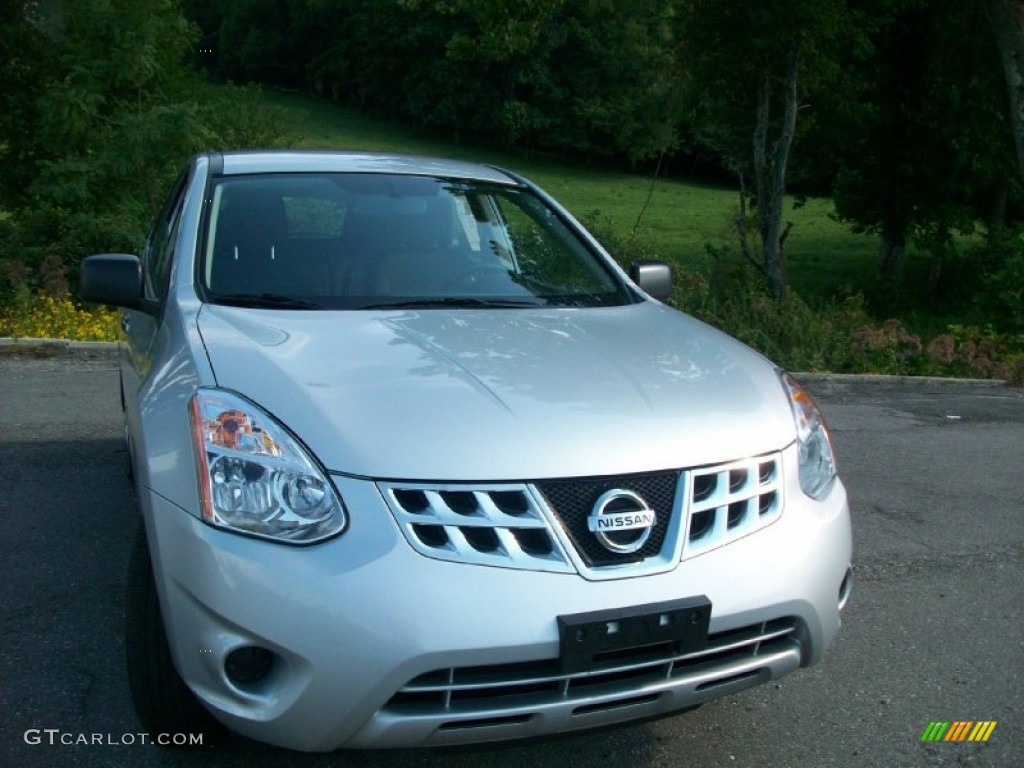 2011 Rogue S AWD - Silver Ice Metallic / Black photo #4