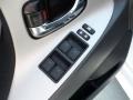 Super White - Camry SE Photo No. 34