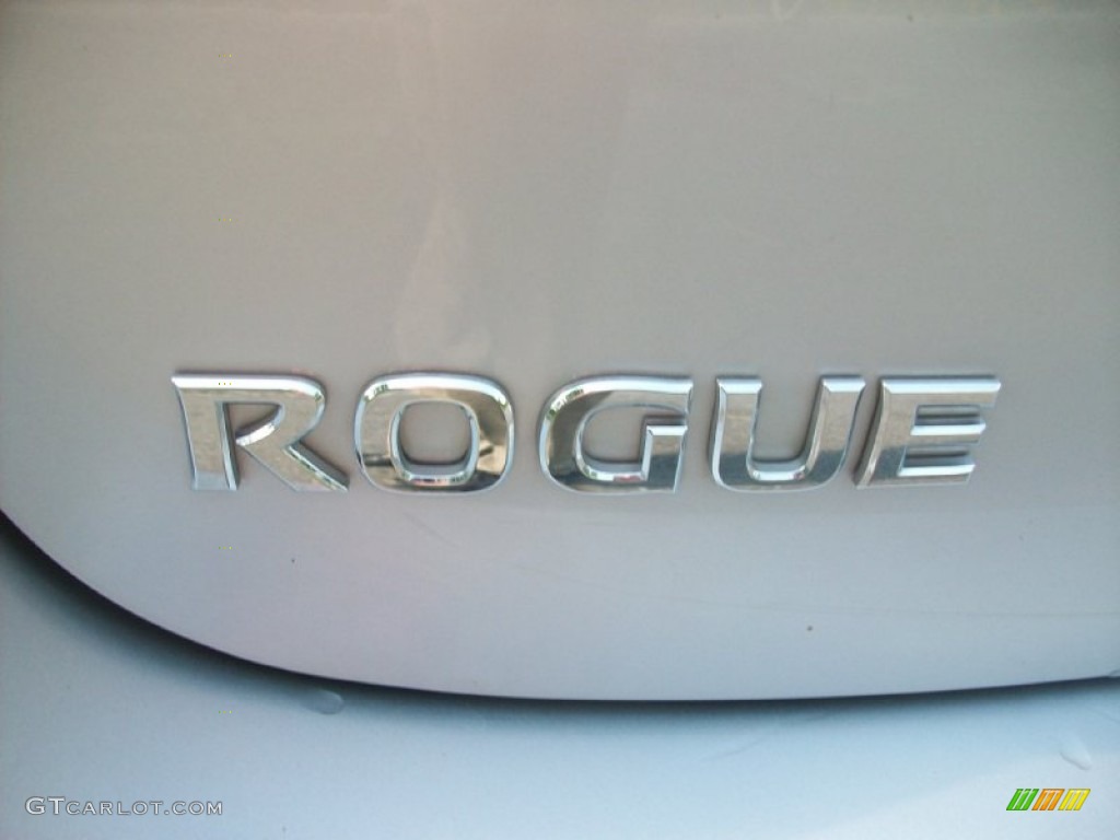 2011 Rogue S AWD - Silver Ice Metallic / Black photo #8