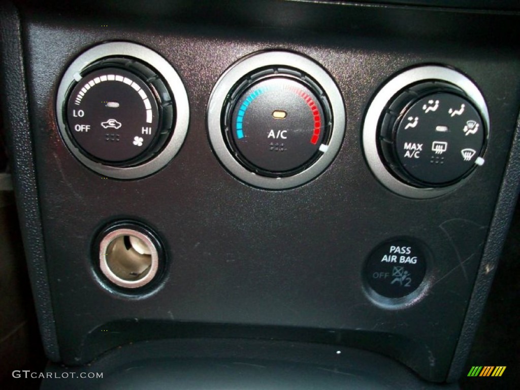 2011 Rogue S AWD - Silver Ice Metallic / Black photo #13