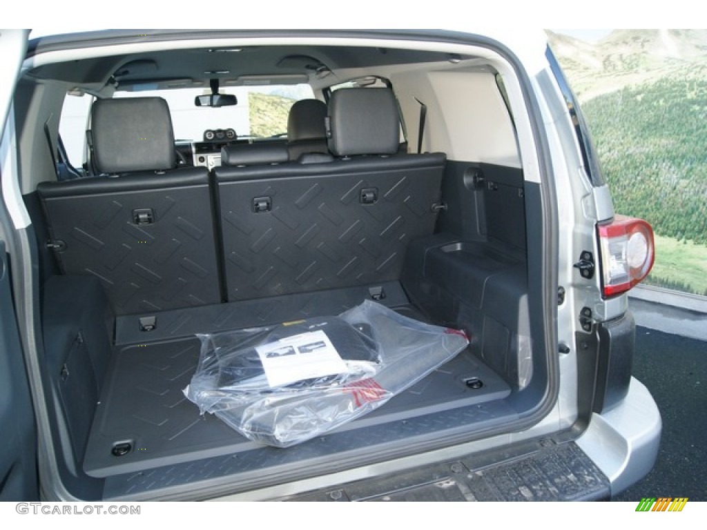 2012 Toyota FJ Cruiser 4WD Trunk Photo #55057158