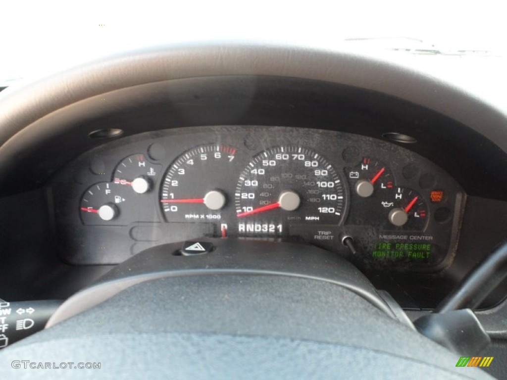 2005 Explorer XLT - Medium Wedgewood Blue Metallic / Graphite photo #41