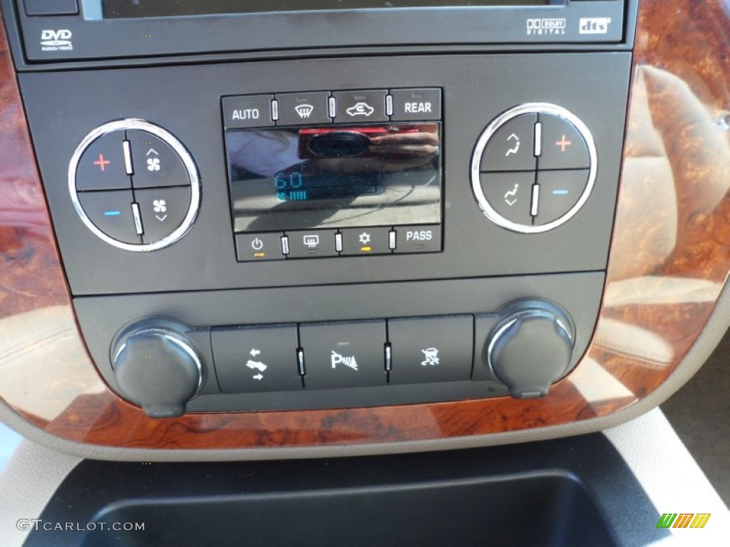 2009 Chevrolet Tahoe Hybrid Controls Photos