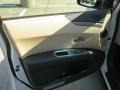 Satin White Pearl - Tribeca Limited 7 Passenger Photo No. 14