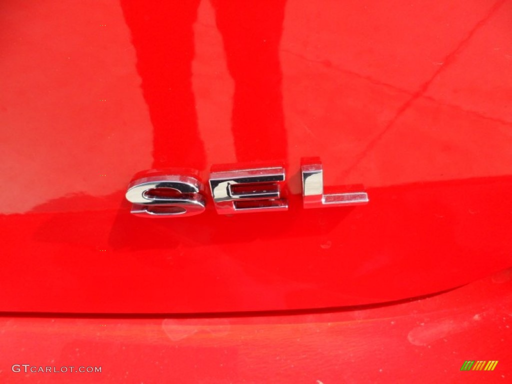 2012 Ford Focus SEL 5-Door Marks and Logos Photos