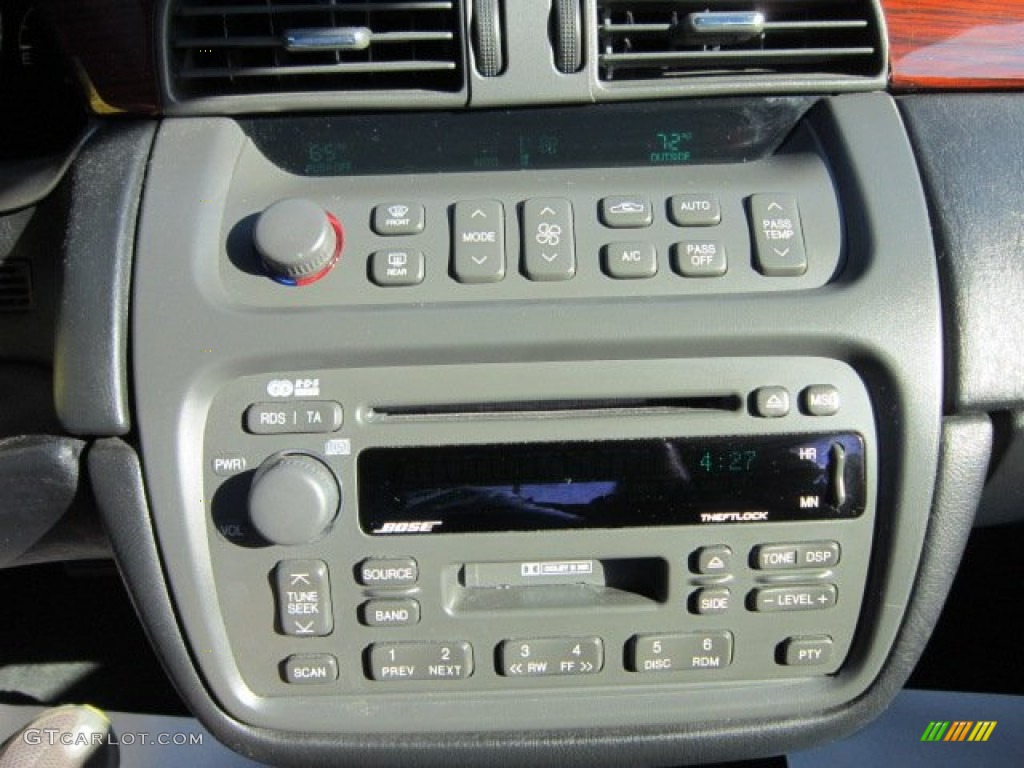 2004 Cadillac DeVille DHS Audio System Photo #55060944