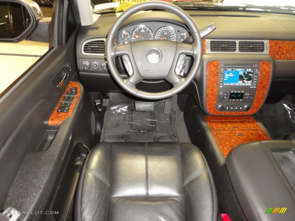 2008 Chevrolet Suburban 1500 LTZ 4x4 Ebony Dashboard Photo #55063086
