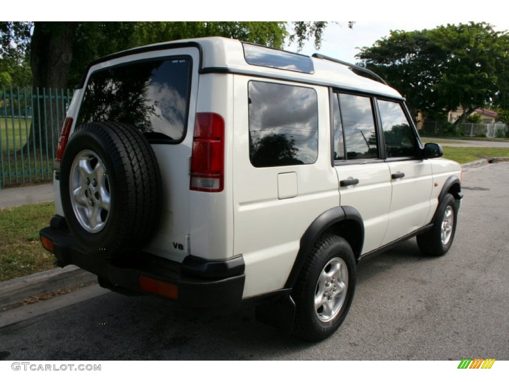 Chawton White 2000 Land Rover Discovery II Standard Discovery II Model Exterior Photo #55064523