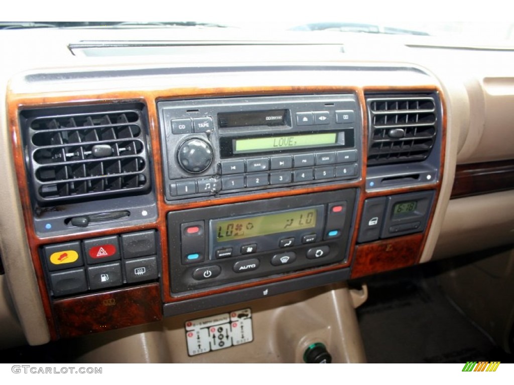 2000 Land Rover Discovery II Standard Discovery II Model Controls Photo #55064910