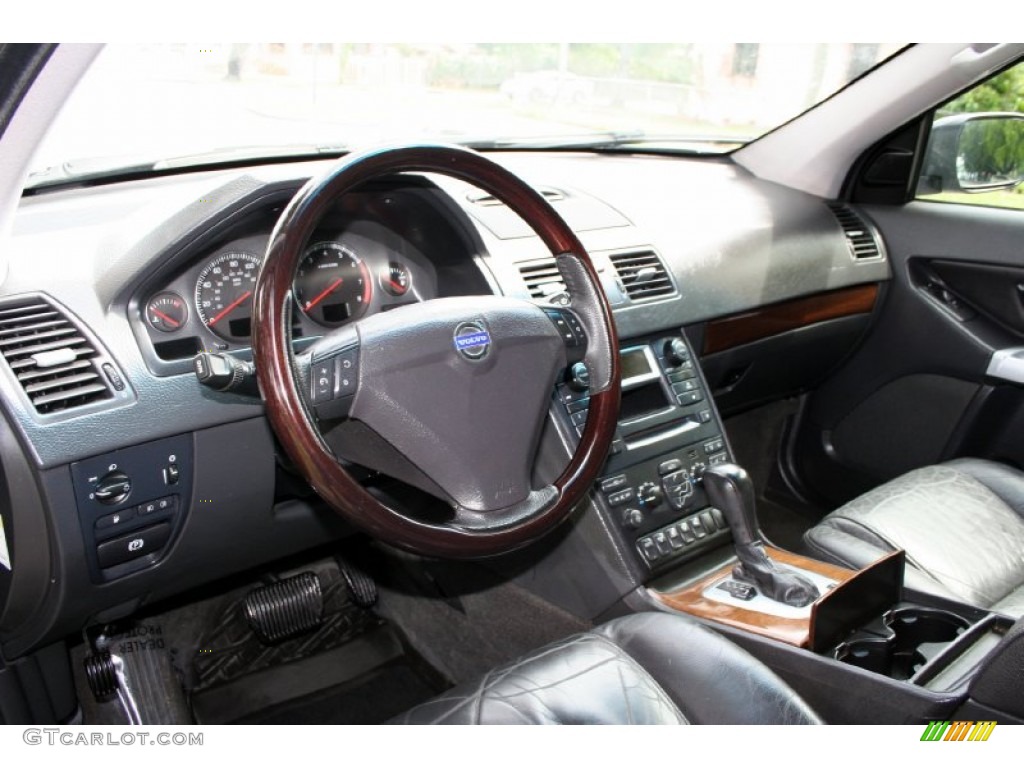2005 XC90 V8 AWD - Magic Blue Metallic / Graphite photo #63
