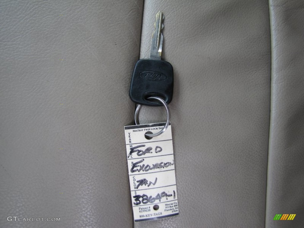 2004 Ford Excursion Limited 4x4 Keys Photos