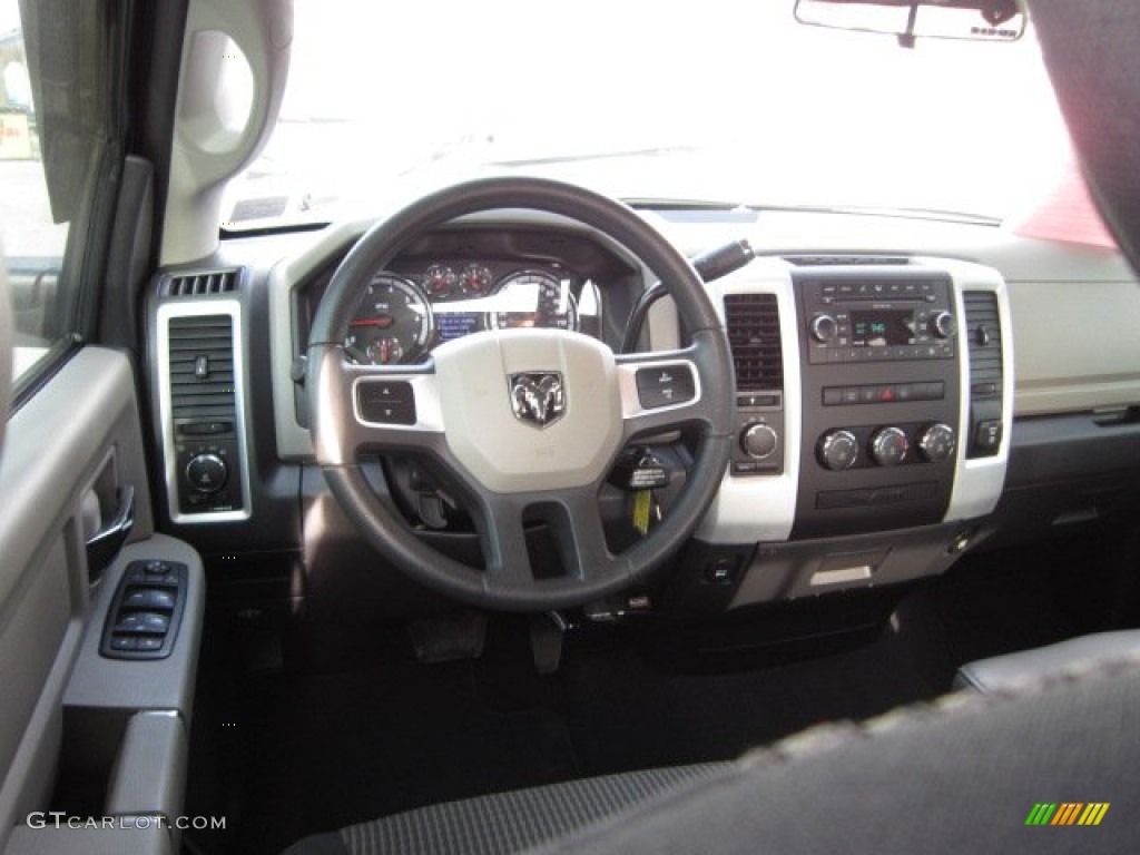 2009 Ram 1500 Big Horn Edition Quad Cab 4x4 - Mineral Gray Metallic / Dark Slate/Medium Graystone photo #14