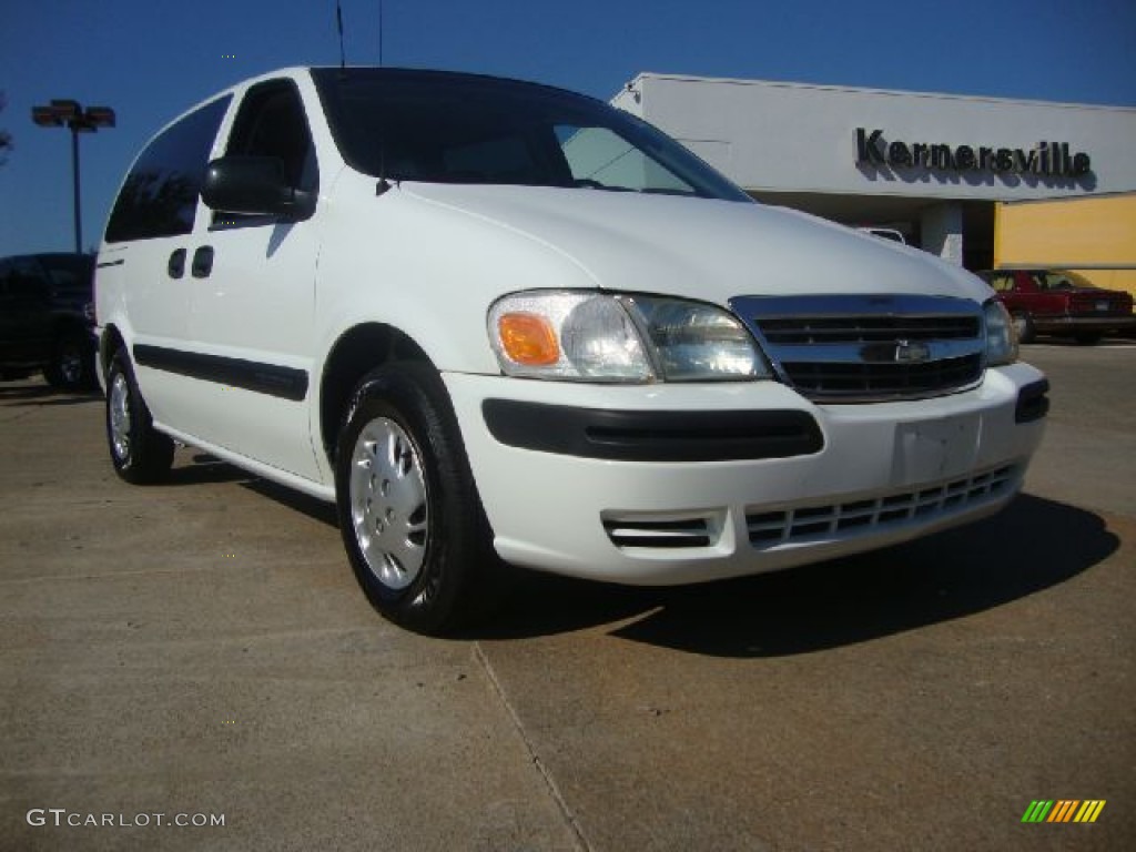 2004 Venture LS - Summit White / Medium Gray photo #1